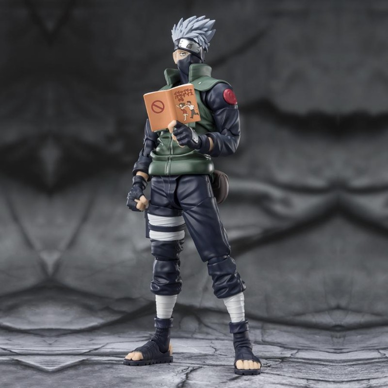 NARUTO SHIPPUDEN - KAKASHI HATAKE - FIGURINE S. H. FIGUARTS 16CM Figurines Bruno Vidéo